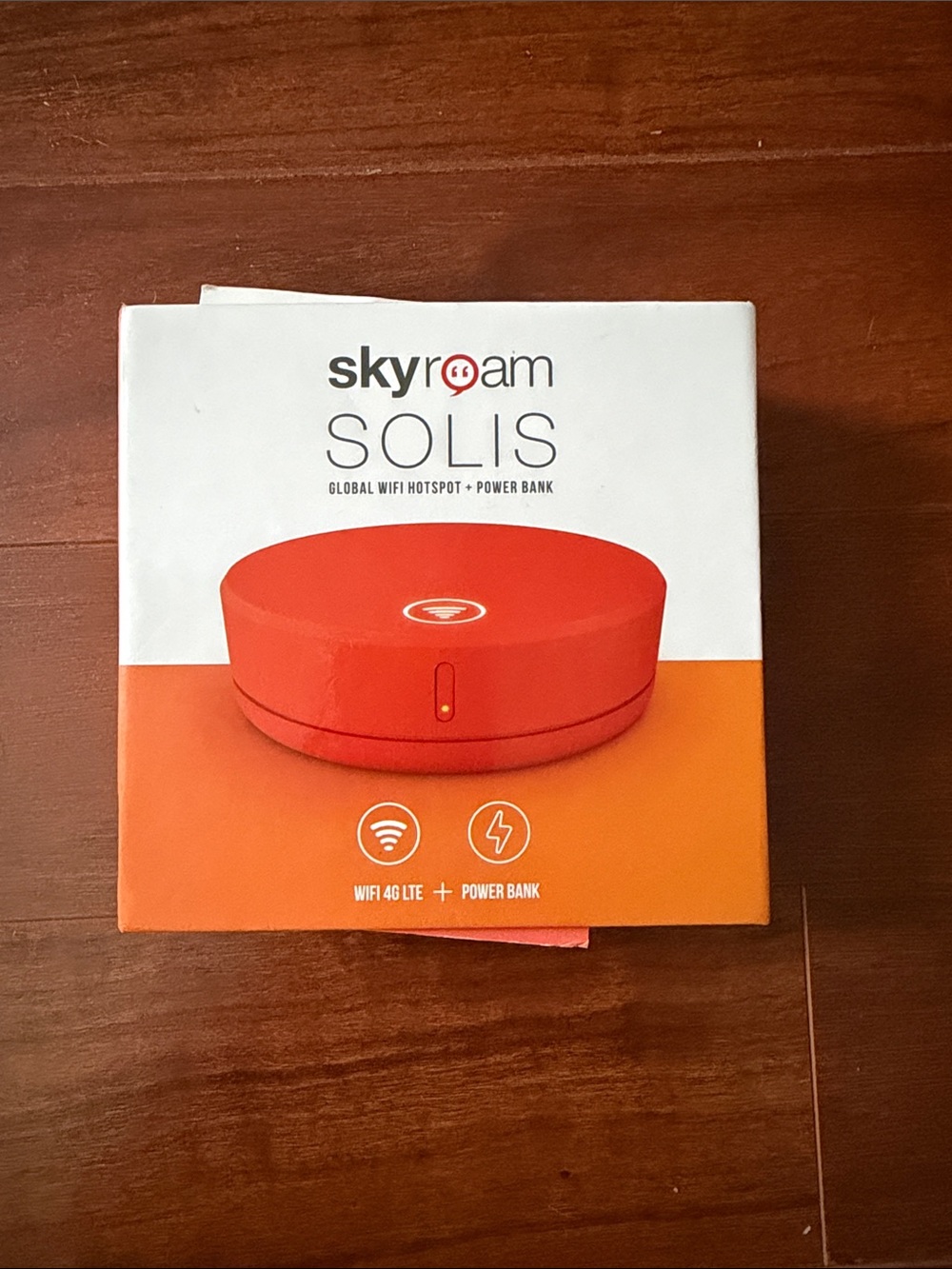 Skyroam Solis Wifi Hot Spot Travel plus Power Bank
